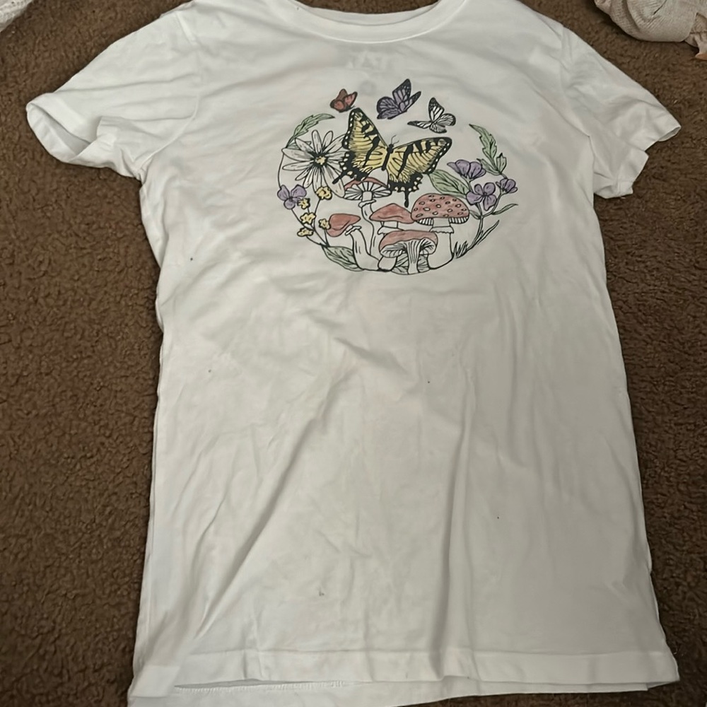 Free state brand from Aeropostale a medium in adults